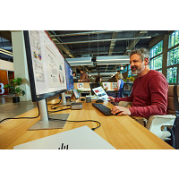 HP 8K135AA Series 7 Pro 727pm 68,6 cm (27 hüvelyk) 3840x2160@60Hz konferenciamonitor
