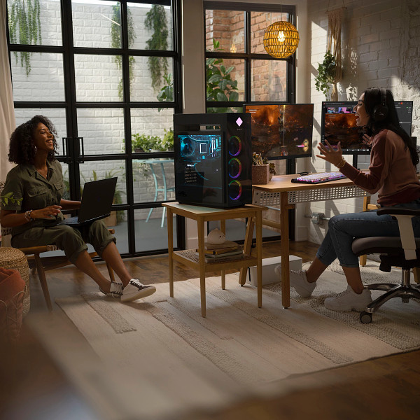 21C2 OMEN by HP 45L Gaming Desktop PC GT22 FeatureGroup1 מחשב נייח OMEN 45L Gaming GT22-3007nj מבית HP