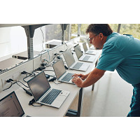 HP EliteBook 840 G10 9M4C4AT 14" CI5/1235U 16GB 512GB W11P Laptop / Notebook HP EliteBook 840 G10 9M4C4AT 14" CI5/1235U 16GB 512GB W11P Laptop / Notebook