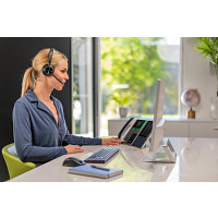 HP 77Y99AA Poly Voyager 4320 UC sztereó USB-A headset + BT700 USB-A-adapter + töltőállvány