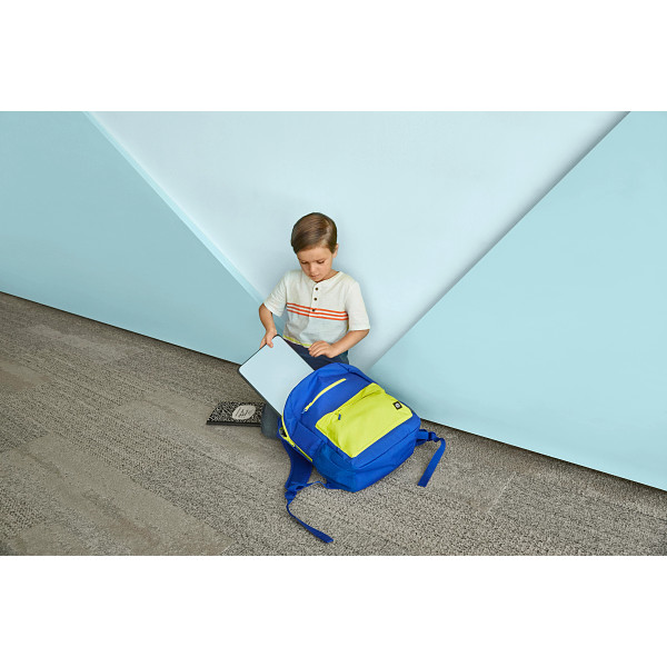 23C1-HP-Campus-Backpack-_lifestyle-image-2-4G3A1473.c