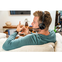 HP 77Y99AA Poly Voyager 4320 UC sztereó USB-A headset + BT700 USB-A-adapter + töltőállvány