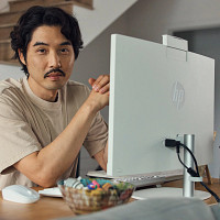 HP All-in-One Desktop PC 24-cr0000i (70P30AV)