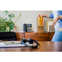 HP 82M92AA Poly Edge E300 IP-telefon PoE-támogatással