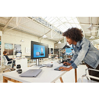 HP 8K135AA Series 7 Pro 727pm 68,6 cm (27 hüvelyk) 3840x2160@60Hz konferenciamonitor
