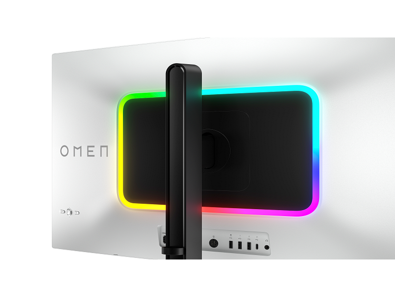 Monitor pentru gaming OMEN Transcend de 31,5 inchi, OLED, UHD la