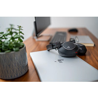 HP 8G7T9AA Poly Voyager Surround 80 UC USB-C headset + USB-C–USB-A-adapter