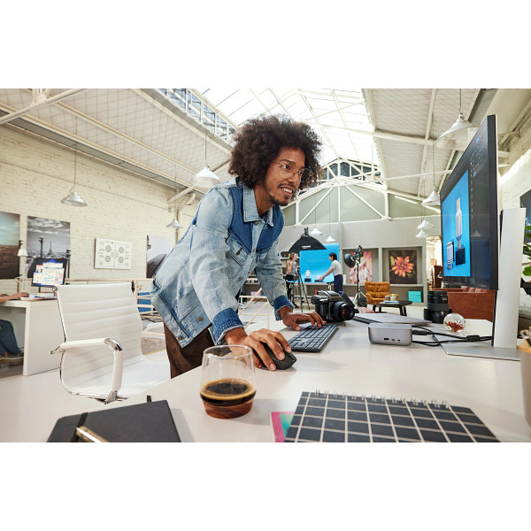 Écran pour conférence 4K HP Series 7 Pro 27 pouces - 727pm