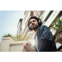 HP 8G7T7AA Poly Voyager Surround 85 UC USB-C headset + USB-C–USB-A-adapter + töltőállvány