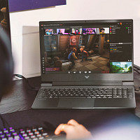 Victus by HP 15.6 inch Gaming Laptop 15-fa2000 (A8VX6AV)