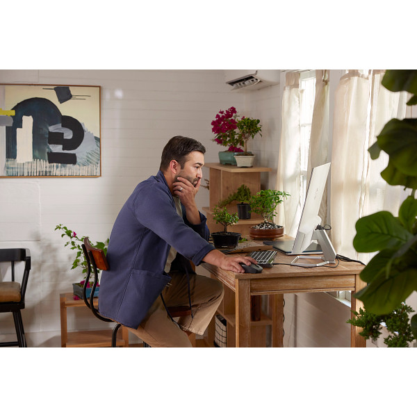 HP Series 5 27 FHD Monitor with Speakers - 527sa _lifestyle.xlsx